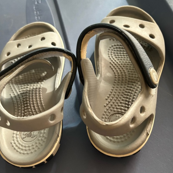 Crocs bands Sandals light gray Navy toddler Size C7(US) - Picture 9 of 11